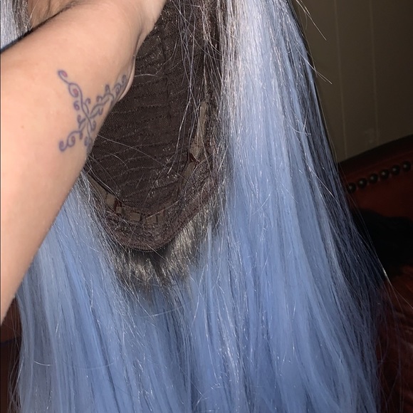 Lace front never been worn wig 28 inches - Picture 2 of 2